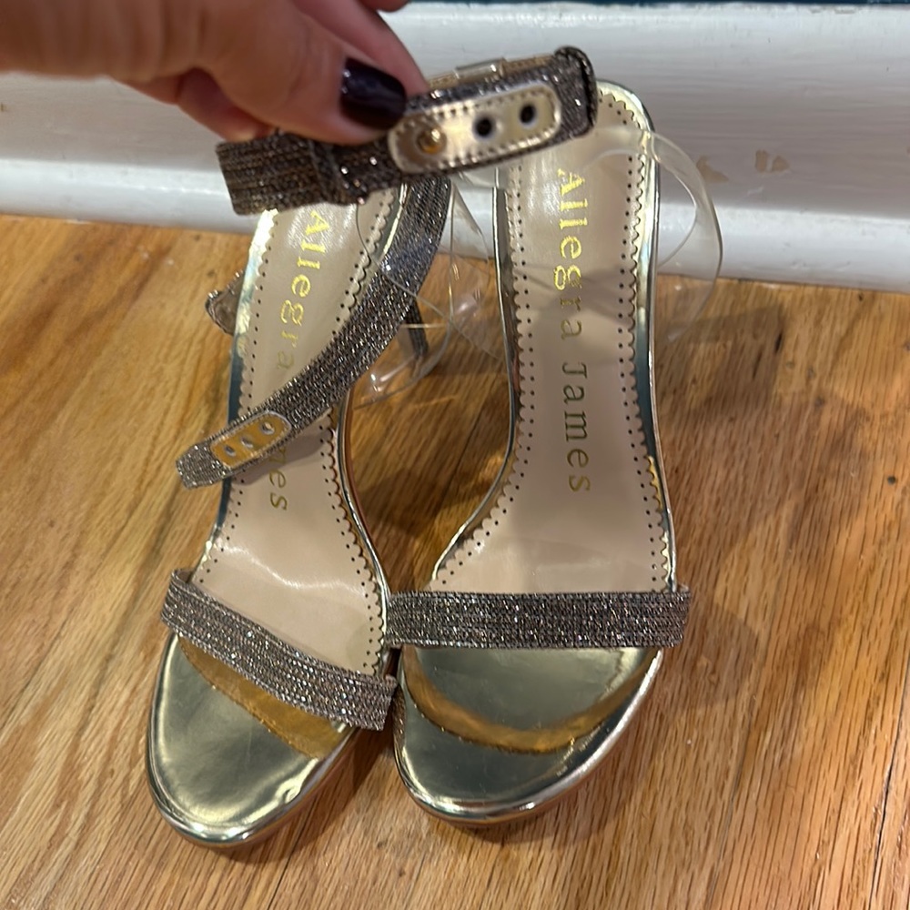 Allegra James Gold Disco Sandal Pump size 7